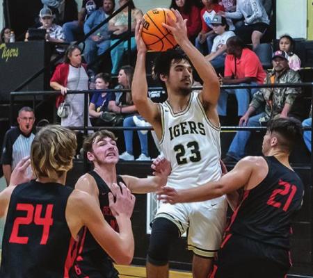 Fort Towson splits with Bennington
