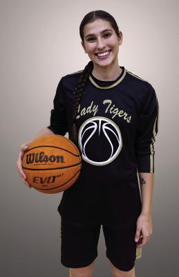 Fort Towson’s Lizzy Smith hits a career- high 1,000 points for the Lady Tiger’s lastweek.Seetoday’sSportsformore,pages 1B &amp; 2B. Hugo News / Bobby Hamill