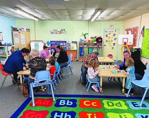 Students at Boswell 2 Head Start recently celebrated Dad’s Day by making snowmen together!
