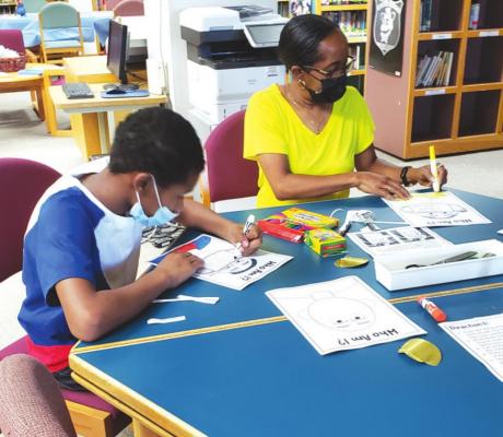Hugo Middle School Library holds literacy night