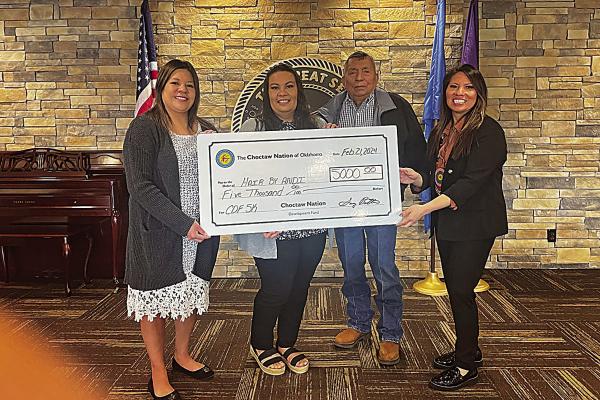 Choctaw Development fund awards $5,000 grant to several local businesses