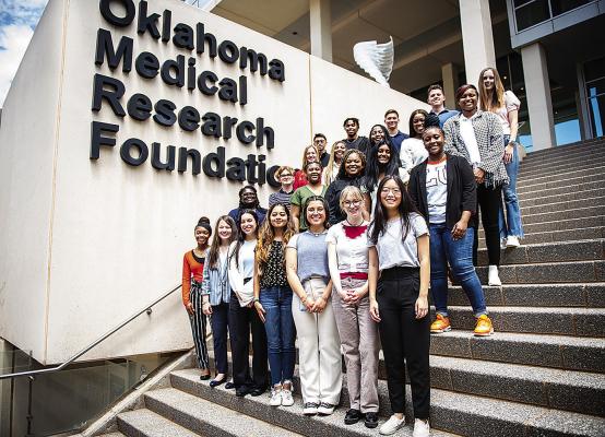 Record intern class completes summer of research at OMRF