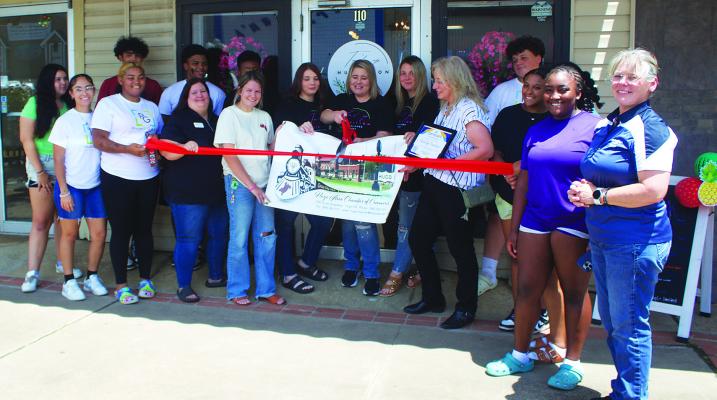 Tea’d Up Nutrition celebrates grand opening with ribbon cutting ceremony