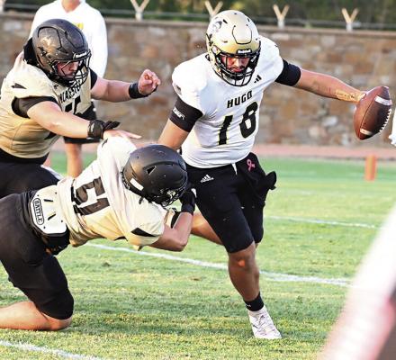 BUFFALO QUARTERBACK JAYKA SANTILLAN has been the Hugo Buffaloes most productive offensive weapon this season. Santillan abilit to run or pass keeps opposing defenses on their toes. Hugo News Photo / Stan Stamper