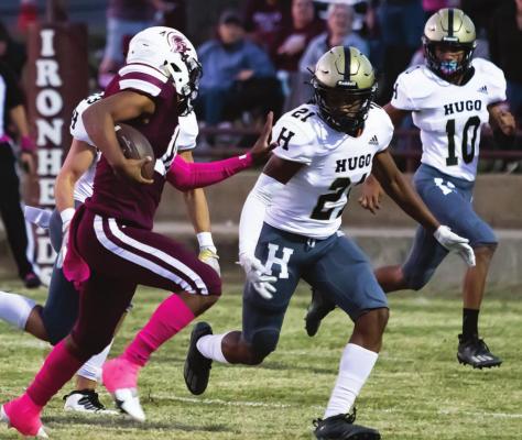 No place to run... ZAN COOK shows great position and coverage from his defensive corner position for the Hugo Buffaloes to contain Eufaula’s running back. Backing Cook up is Buffalo Safety LaMarcus Davis, who had two interceptions for the Buffaloes. Hugo News Photos / Bobby Hamill