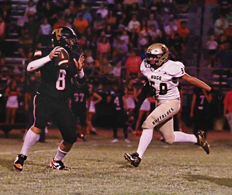 DANIEL BARGER kept pressure on the Valliant defense and its quarterback all night long by crashing across the O-Line from his right defensive end position. Hugo News Photos / Stan Stamper
