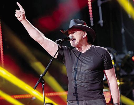 Trace Adkins bringing anniversary tour to Grant