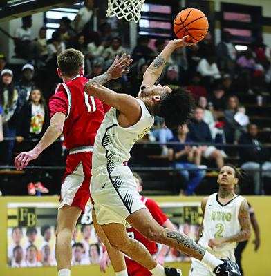 Davis hustle isn’t enough to carry weak Buffalo offense