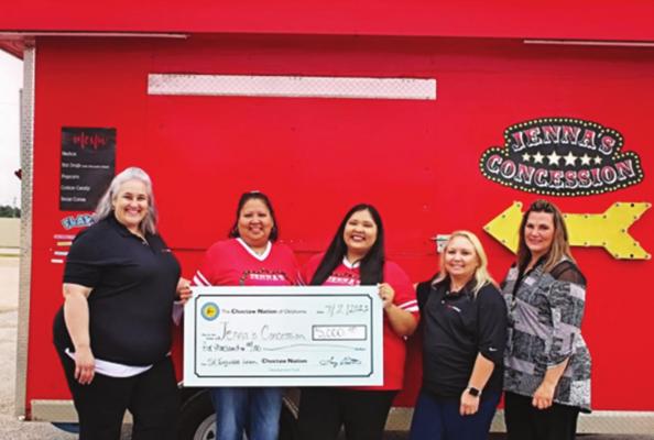 FROM LEFT TO RIGHT: VALERIE JAMES, Choctaw Nation Small Business Advisor; Jennifer and LaTisa Davidson, Co-Owners of Jenna’s Concession; Gina Hamilton, Choctaw Nation Small Business Advisor and Angel Rowland, Choctaw Development Fund Manager. Photo Courtesy / Choctaw Nation