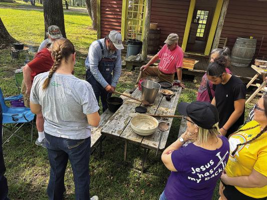 The Fort Towson Historic Site recently hosted a hominy making workshop led by Oklahoma Historical Society Regional Director David Fowler. Guests learned about the history of corn, Native American planting methods, and participated in the step-bystep process of turning corn into nutritious hominy.