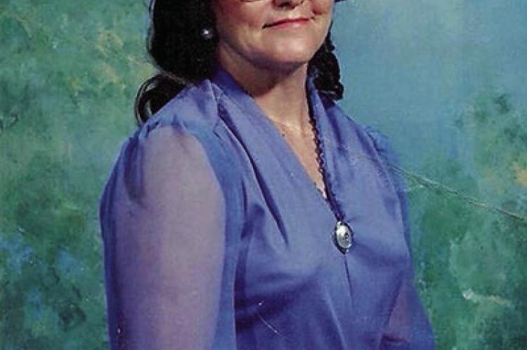 Yvonne Pauline (Holland) Moore–Lockamy