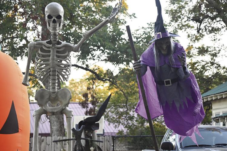 Simple steps for an extra safe Halloween