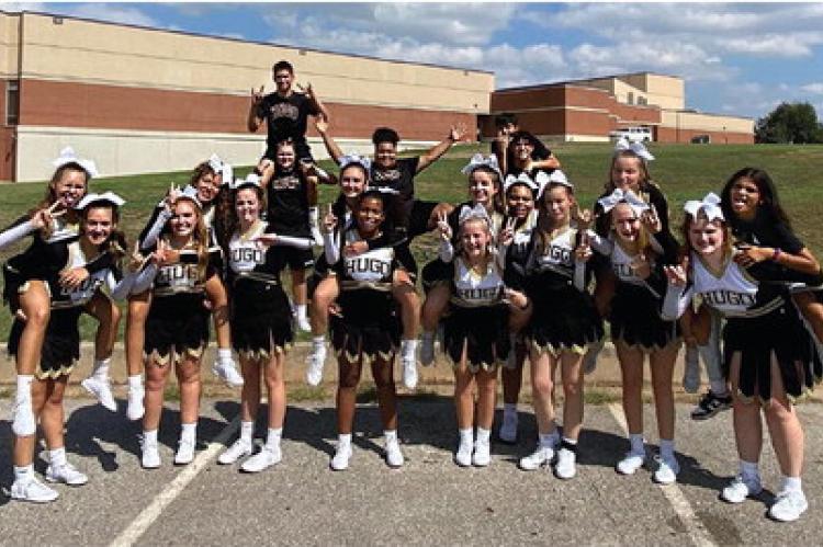 BUFFALO CHEER SQUAD HEADED TO STATE! — Members of the HHS Cheer Squad recently competed in Regional competition and earned a trip to the State meet to be held in Tulsa. Pictured above are: (L-R): Ja’Miya Johnson, Brooke Ward, Kinsley Johnson, Kacie Reynolds, Emma Early, Zaven Siñiga, Jayse Trantham, Jenna Skelton, Ali Johnson, Gabe Haley, Gracie Armstrong, EJ Spillman, Ari’Anna Scallion, Zion Siñiga, Sam Perez, MaKatlynn Sanchez, Brooklyn Brook, Jodi Emberson, Keara Nelson and Jayda Kain.